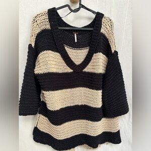 Free people 3/4 sleeve sweater